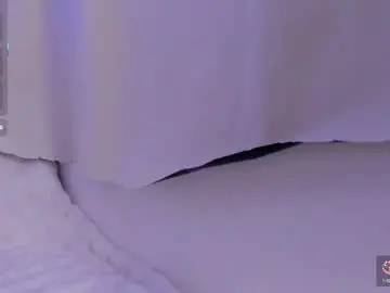 Chaturbate Watch Live Sex Cams of lil_hanna18
