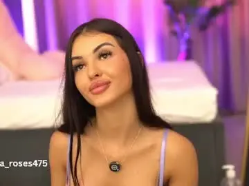 Chaturbate Live Sex Cam of lila_hottie_rosie