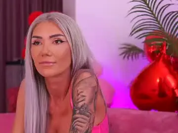 Chaturbate Live Sex Cam of therealfallingangel