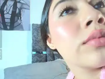 Chaturbate Live Sex Cam of taniamilan