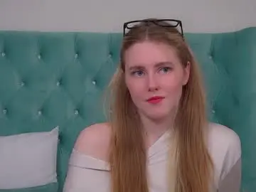 Chaturbate Best live sex cam show of lexireadway