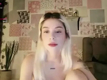 Chaturbate Live Sex Cam of luckysapphire777