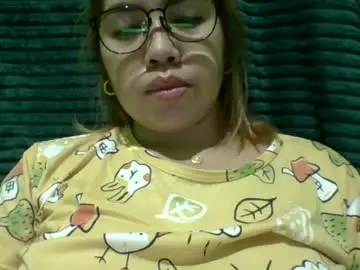 Chaturbate Live Sex Cam of small_boobs59