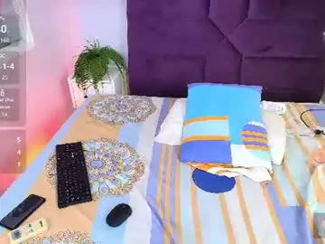 Chaturbate Adult Video Chat of sirenyrouss
