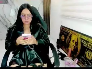 Chaturbate Adult Webcams of queen_findom1