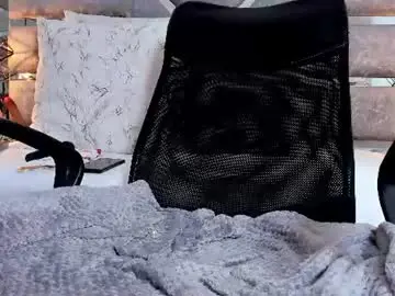 Chaturbate Sex Cam of slut_milf_