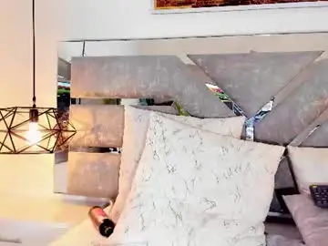 Chaturbate Free Live Porn of slut_milf_