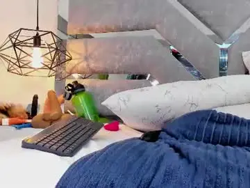 Chaturbate Best live sex cam show of slut_milf_