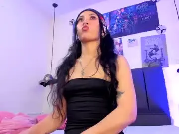 Chaturbate Live Porn of raia_