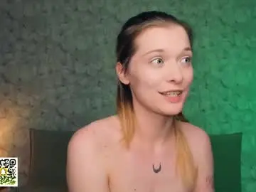 Chaturbate Live Sex Cam of sparkly_k