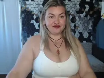 Chaturbate Adult Video Chat of nikaskylink