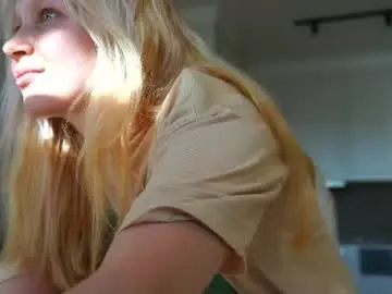 Chaturbate Free Porn Cam of arnitahollingshead