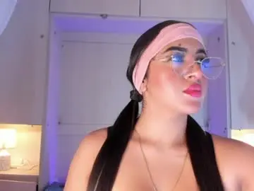 Chaturbate Free Live Porn of bellabroocks