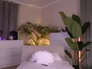 Chaturbate Watch Live Sex Cams of seraphinedevil