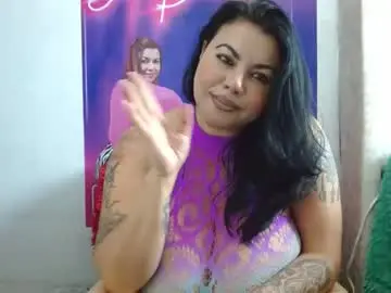 Chaturbate Sex Chat of mia_squirt_big