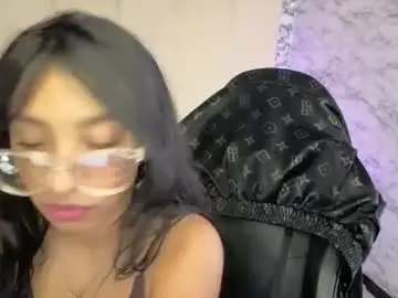 Chaturbate Live Porn of adarasuri_v