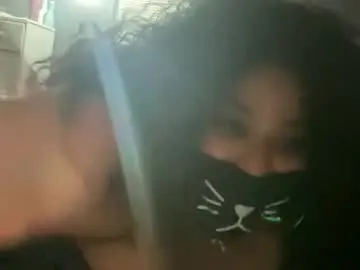Chaturbate Adult Video Chat of plushiedollxoxo