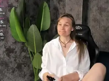 Chaturbate Nude Webcam of lillian_white1