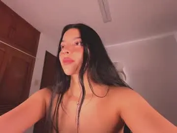 Chaturbate Best live sex cam show of tiaraaa_02
