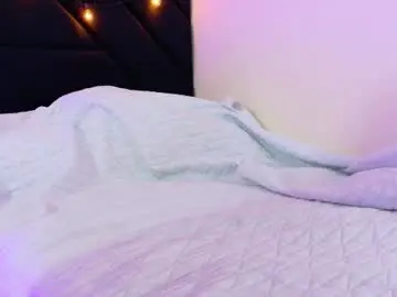 Chaturbate Private Sex Chat of hornybarelylegalgirl