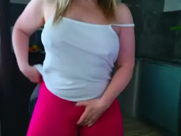 Chaturbate Live Sex Cam of mishamilf