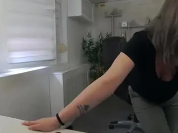 Chaturbate Free Porn Cam of maddysmile