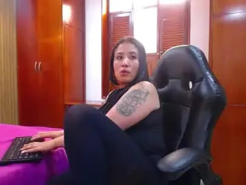 Chaturbate Adult Video Chat of clovyzenvy