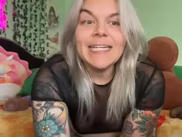 Chaturbate Free Porn Cam of cherryb0mbb0mb