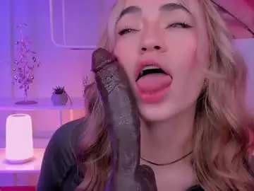 Chaturbate Watch Live Sex Cams of alejamillan1