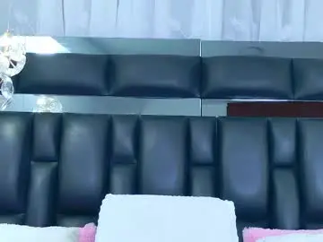 Chaturbate Best live sex cam show of dahianamoss