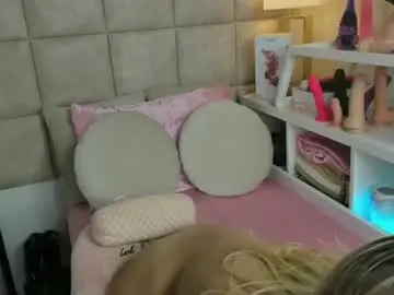 Chaturbate Best live sex cam show of juicy_pussie