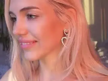 Chaturbate Free Live Porn of milabunny_