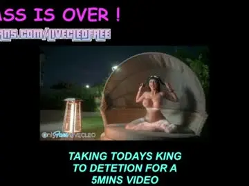 Chaturbate Free Porn Cam of livecleo