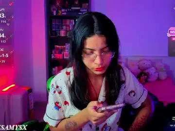 Chaturbate Free Live Porn of helia_n_amy