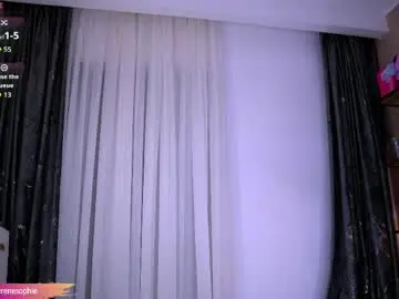Chaturbate Live Sex Cam of serene_sophiex