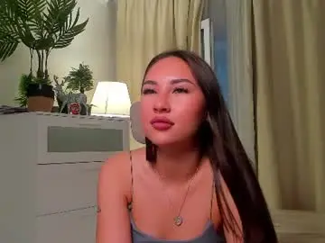 Chaturbate Live Sex Cam of averysuennen