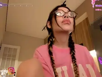 Chaturbate Live Sex Cam of jinny_gold