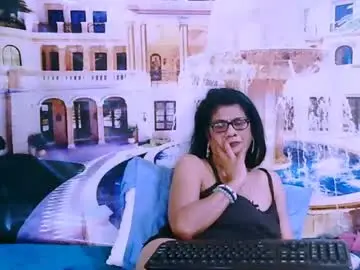 Chaturbate Live Sex Cam of indianallure
