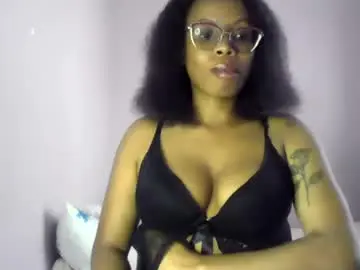 Chaturbate Best live sex cam show of lola_coco