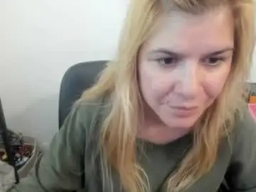 Chaturbate Adult Video Chat of artsyandcraftsy_