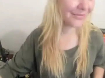 Chaturbate Live Porn of artsyandcraftsy_