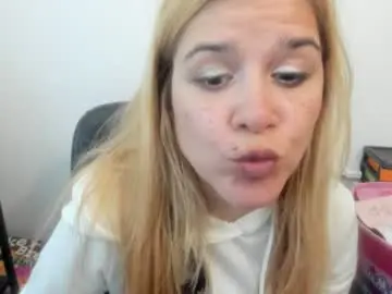 Chaturbate Watch Live Sex Cams of artsyandcraftsy_