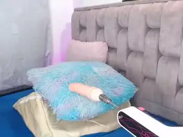 Chaturbate Live Sex of andrea_bigtits69