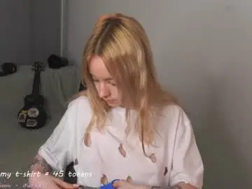 Chaturbate Live Sex Cam of seebunny