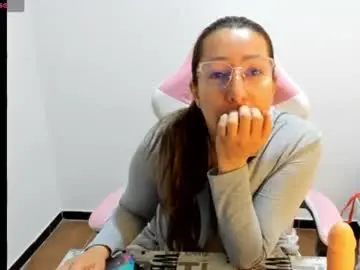 Chaturbate Adult Webcams of hottychrystal