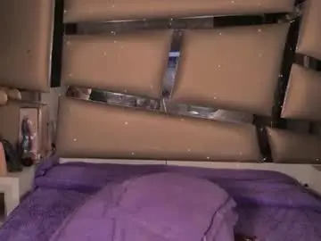 Chaturbate Live Sex Cam of miia_spencer
