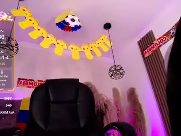 Chaturbate Live Sex of amara_davis1