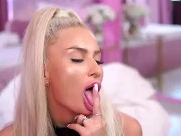 Chaturbate Sex Cam of larabrynn