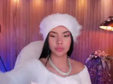 Chaturbate Nude Webcam of mialaurence_