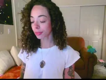 Chaturbate Free Live Porn of gunzinrose